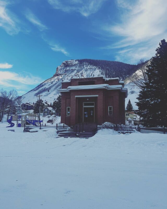Silverton Public Library